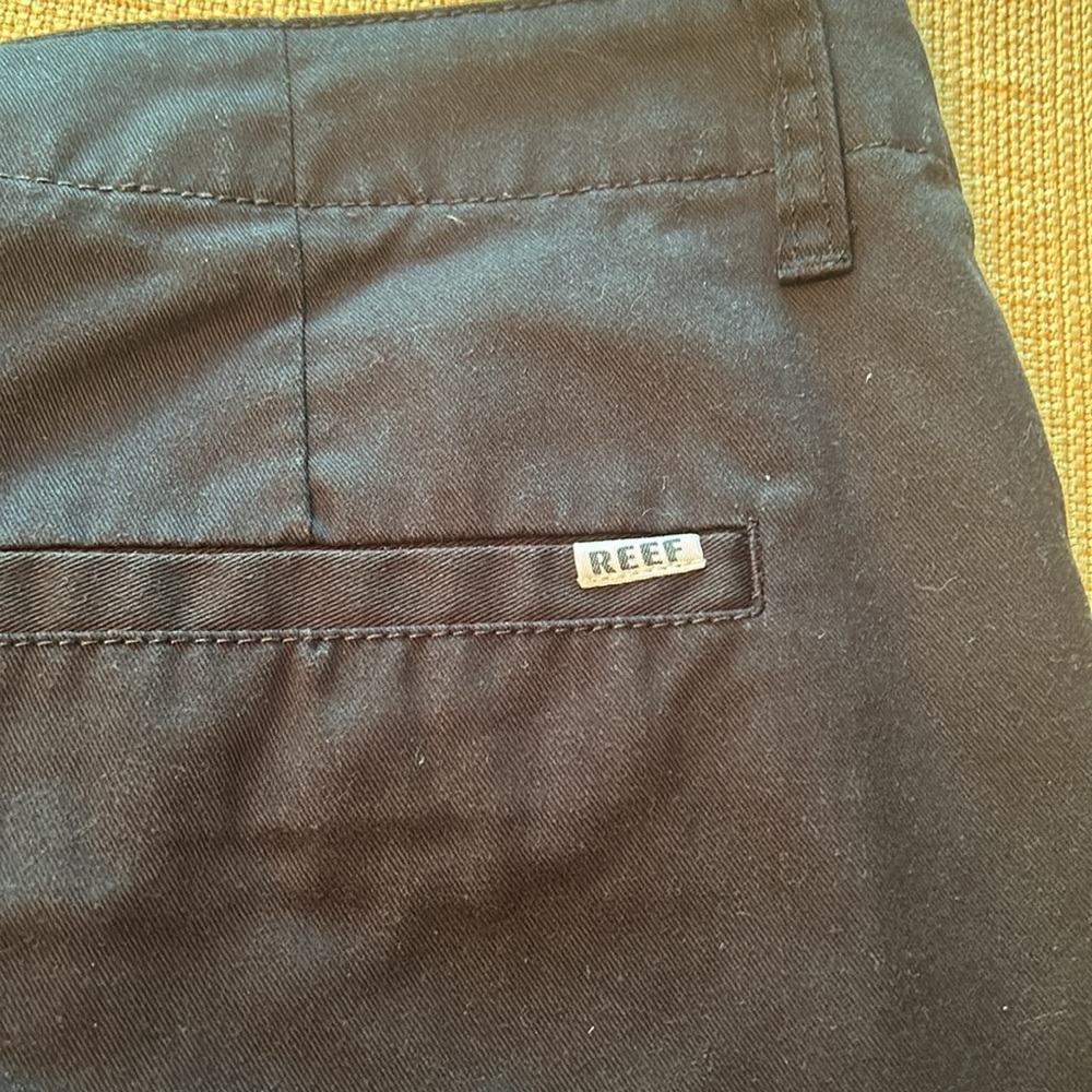 Men’s Reef Shorts - Picture 6 of 7